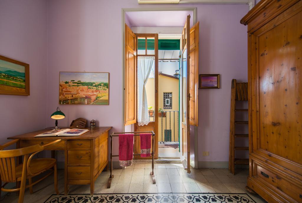 Colosseo Holiday House Roma Exterior foto